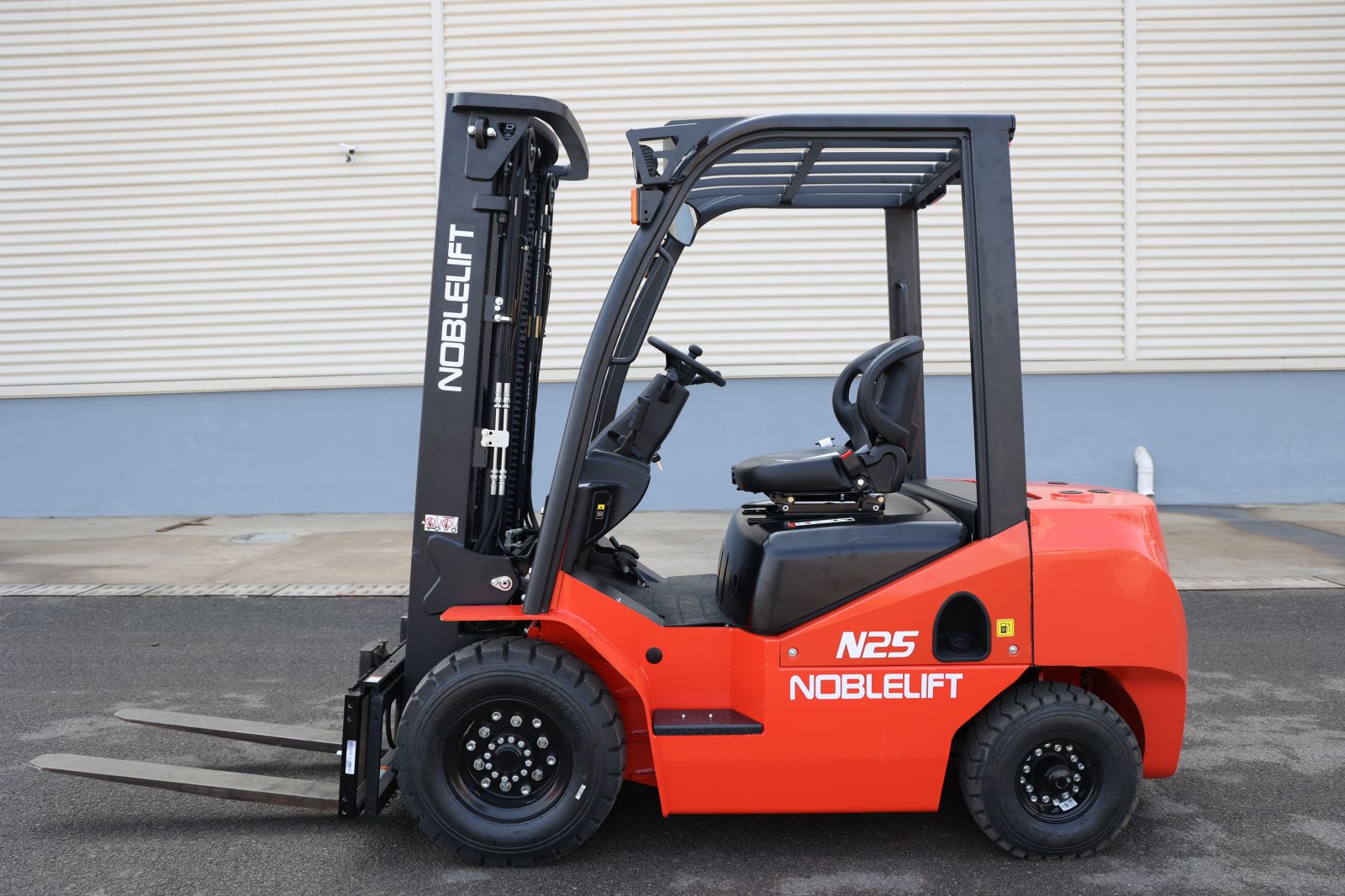 Дизельный погрузчик купить Noblelift FD20N-Xinchai 2000 кг
