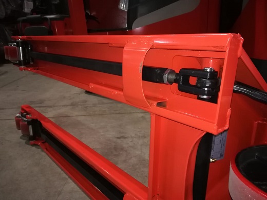 Гидравлическая тележка Noblelift DF25 550×1150 мм PU+PU тандем handle B