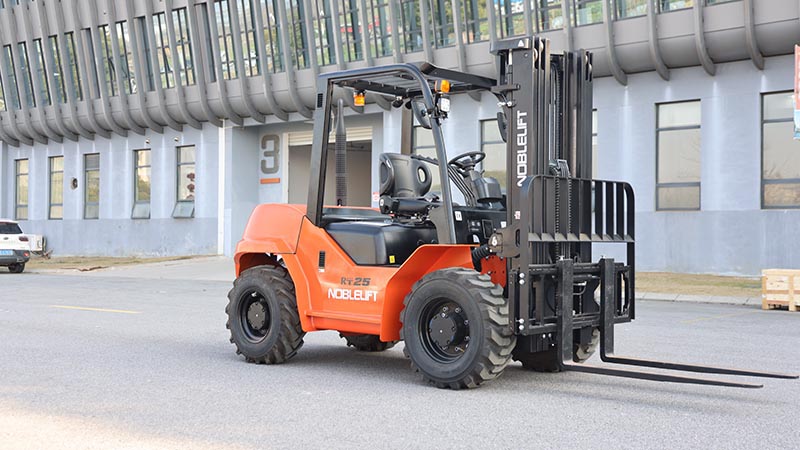 Дизельный погрузчик Noblelift FD4RT25 2500 кг