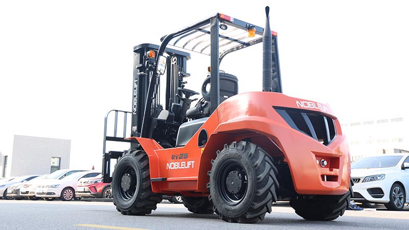 Дизельный погрузчик Noblelift FD4RT25 2500 кг