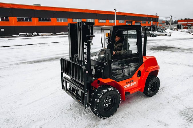 Дизельный погрузчик Noblelift FD4RT25 2500 кг