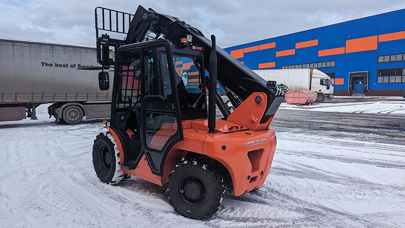 Мини телескопический погрузчик Noblelift FTH25N-50YM-4WD