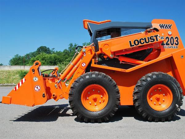 Минипогрузчик с бортовым поворотом Locust L1203-TELSPEED 1200 кг