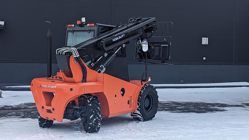 Компактный телескопический погрузчик Noblelift FTH25N-60YM-4WD