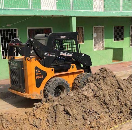 Минипогрузчик с бортовым поворотом BAWOO J57-HYUNDAI 850 кг